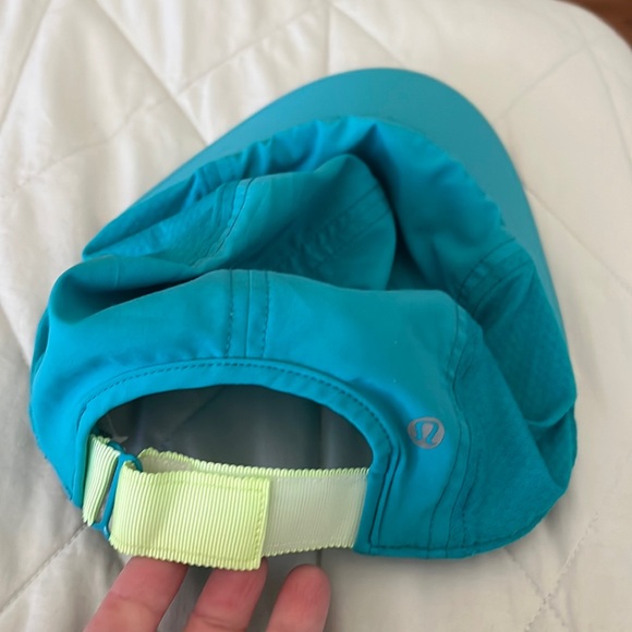 Lululemon Sun Chaser Run Hat in Surge - turquoise - Picture 4 of 15